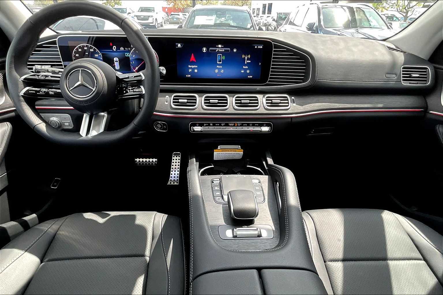 2026 Mercedes Benz GLS 450 4MATIC photo 8