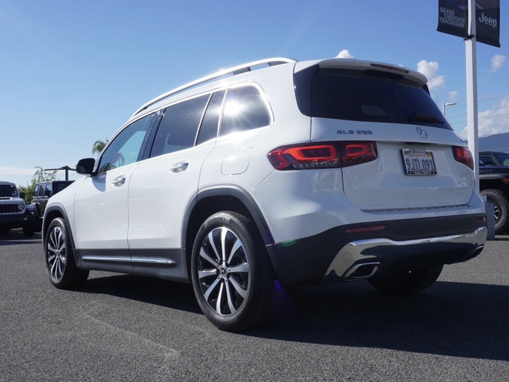 2023 Mercedes Benz GLB 250 4MATIC photo 4