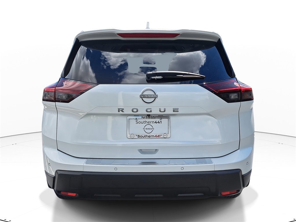 2026 Nissan Rogue SV photo 5