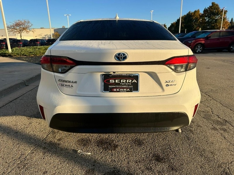 2025 Toyota Corolla Hybrid XLE photo 4