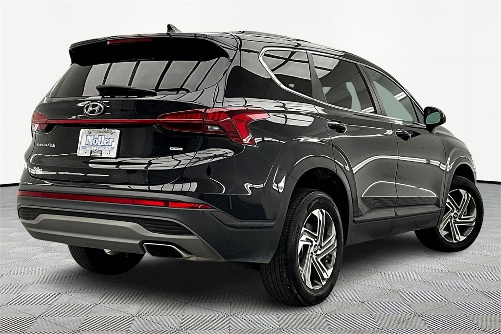 Used 2023 Hyundai Santa Fe SE with VIN 5NMS1DAJ0PH607546 for sale in Kansas City