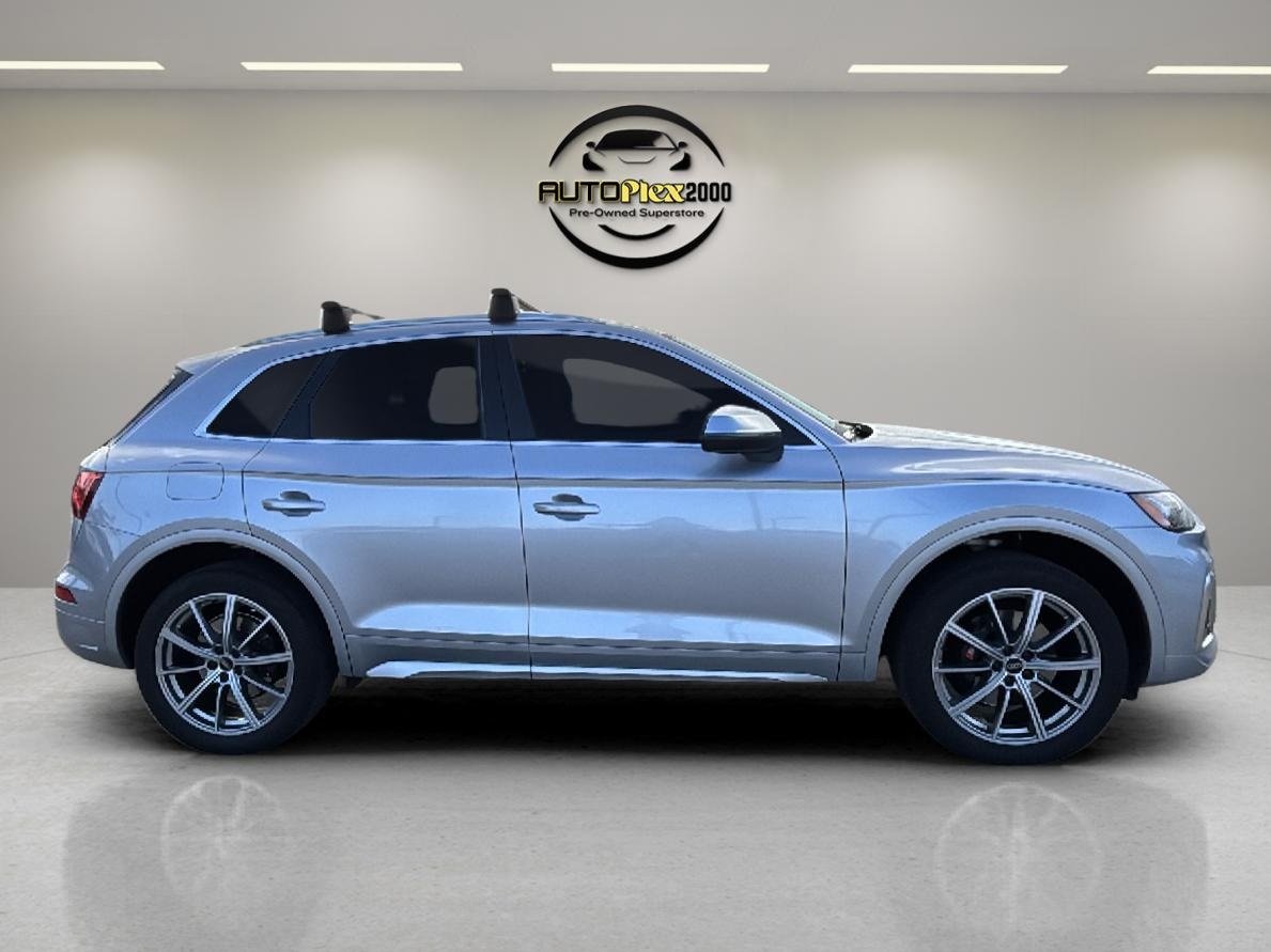 2022 Audi SQ5 Premium Plus photo 3