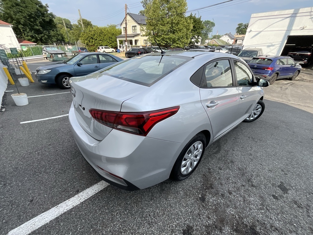 2019 Hyundai Accent SE photo 2