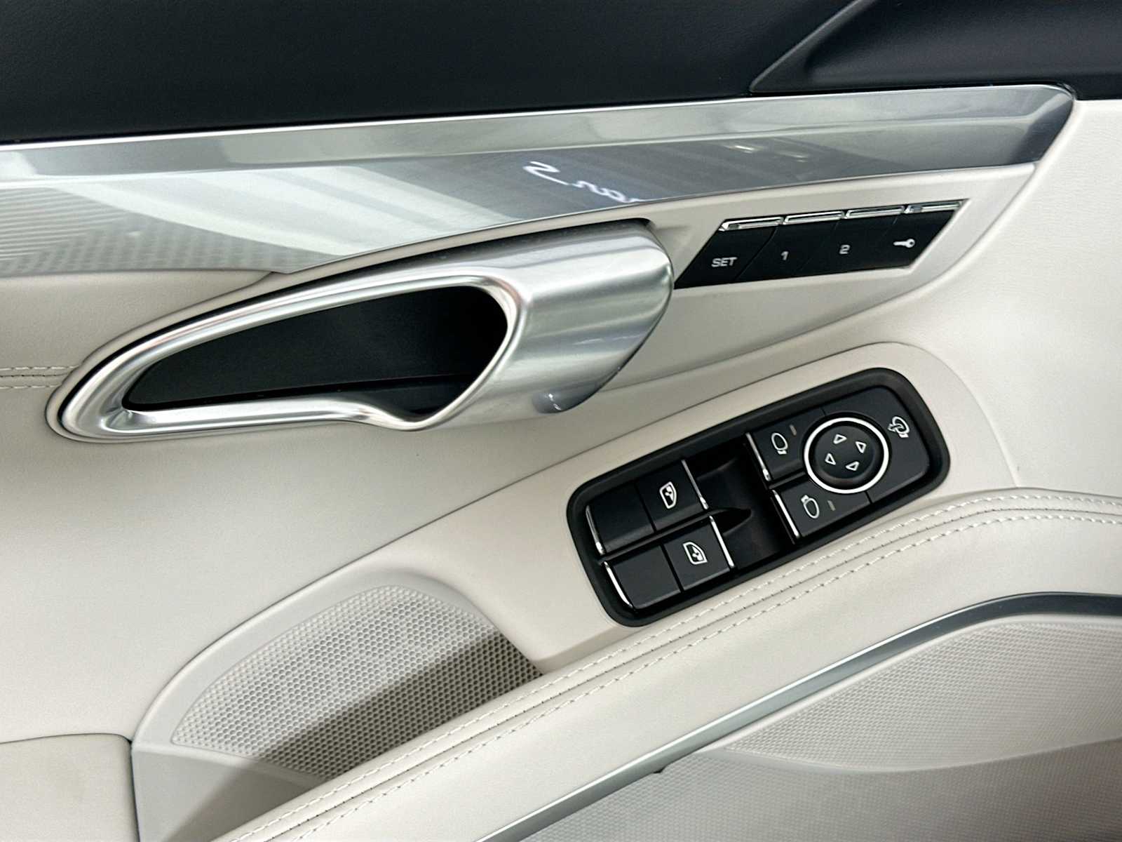 2025 Porsche Cayman Base S photo 11