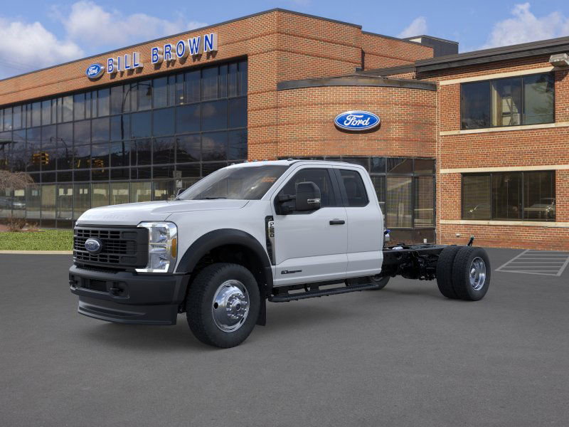 2026 Ford F-550 Super Duty Chassis Cab XL's photo