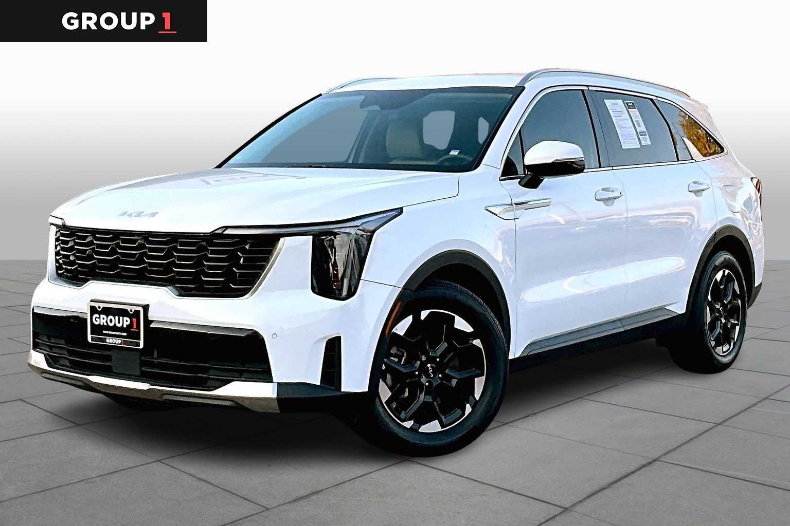 2025 Kia Sorento S's photo
