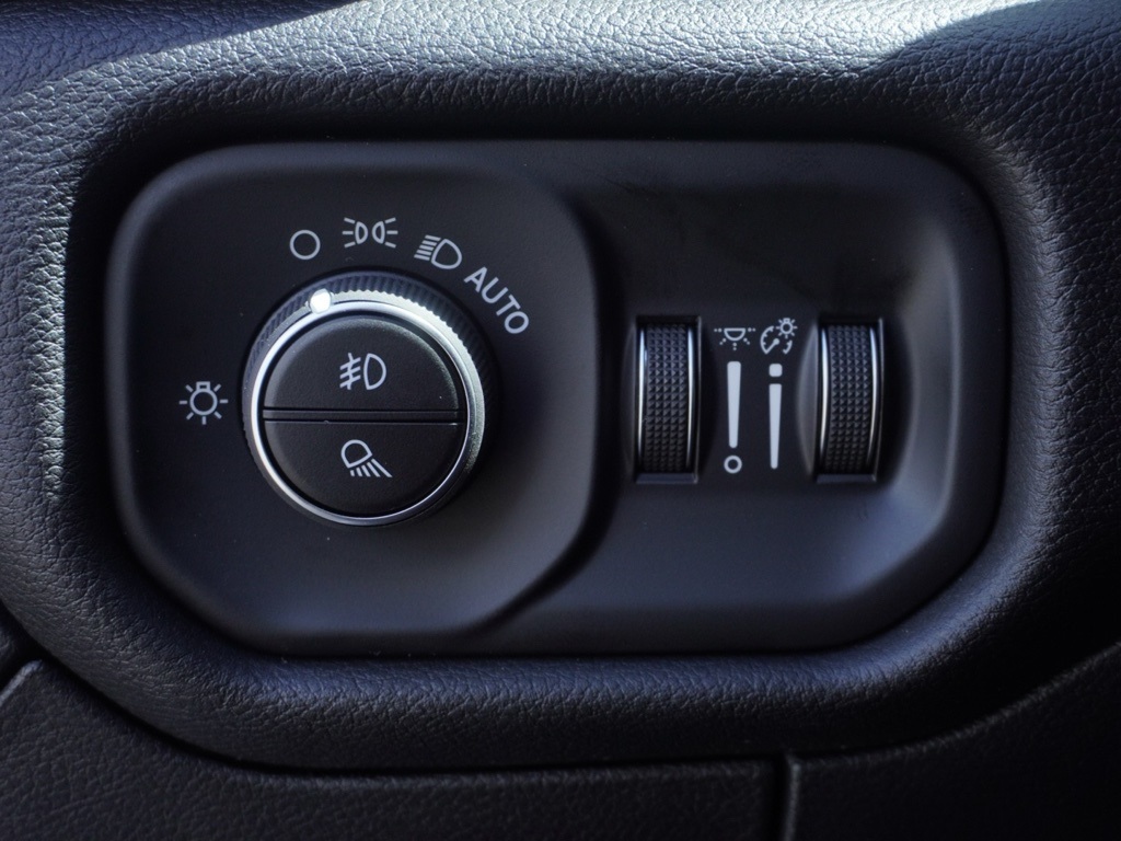 2026 Ram 1500 Rebel photo 13