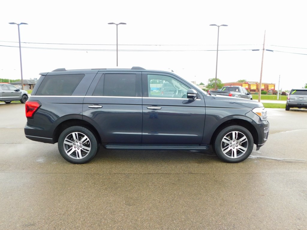 2024 Ford Expedition Limited photo 2