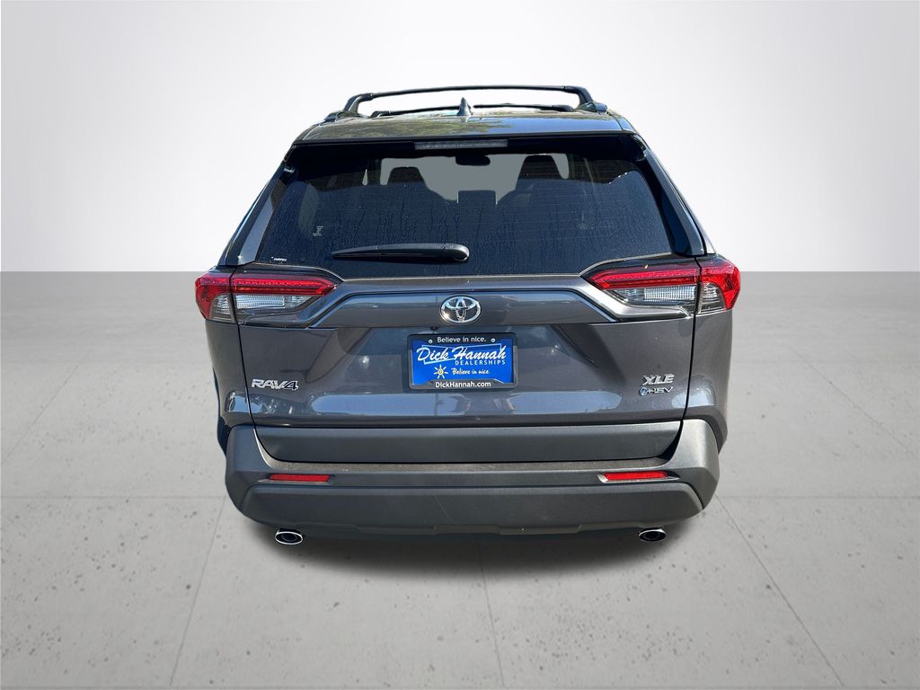 2025 Toyota RAV4 Hybrid XLE photo 8