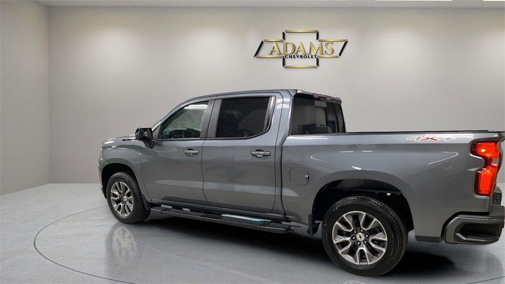 2021 Chevrolet Silverado 1500 RST photo 3