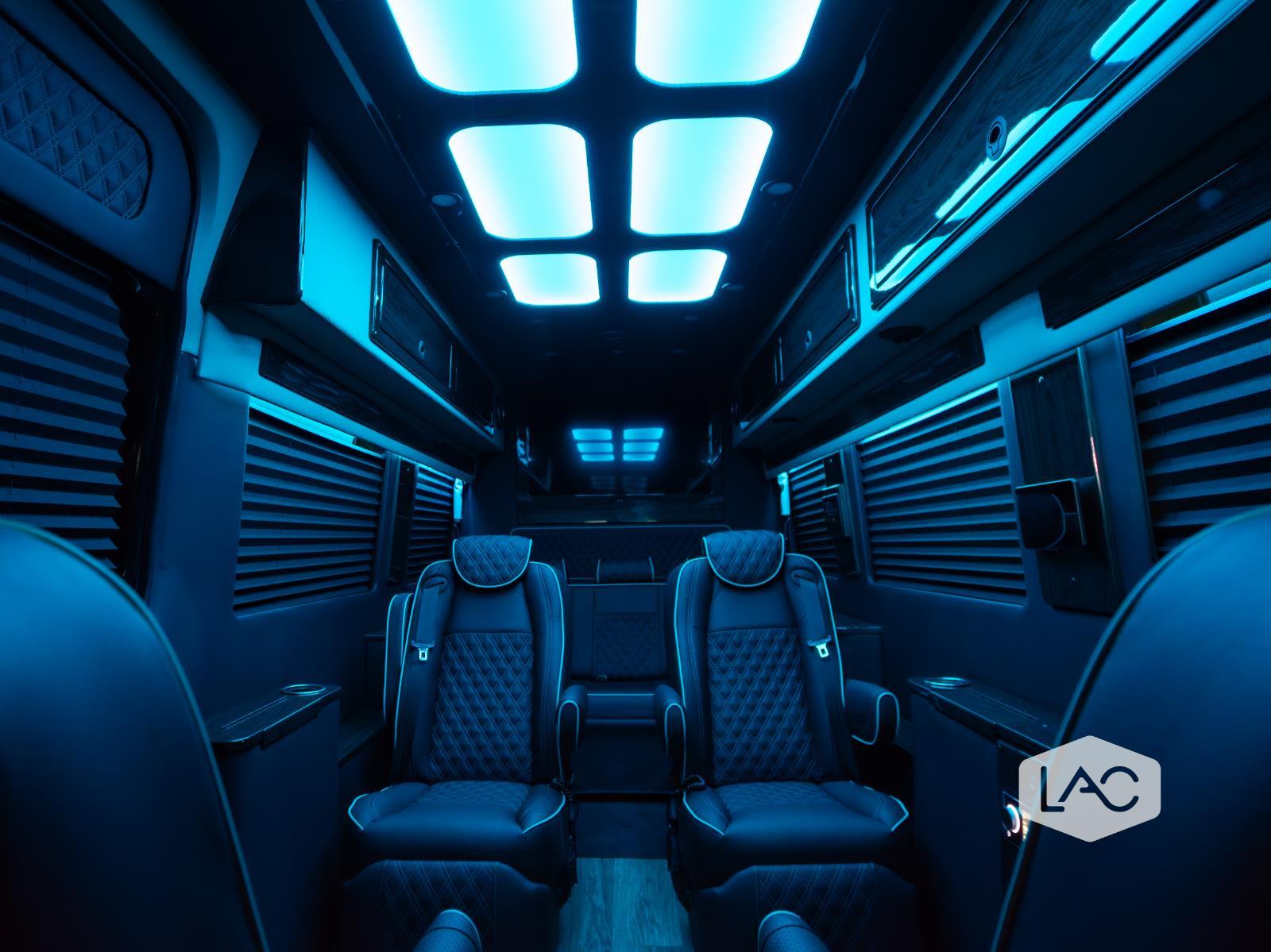 2024 Mercedes Benz Sprinter 3500 photo 7