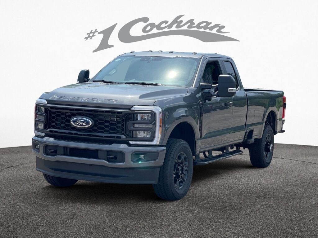 2025 Ford F-250 XL photo 3