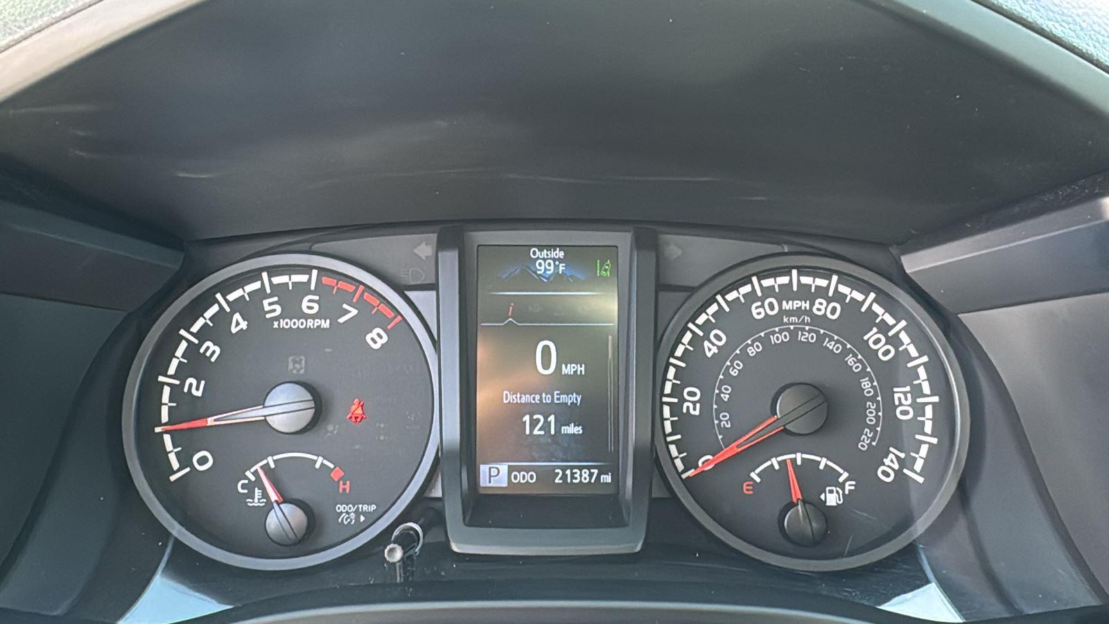2023 Toyota Tacoma SR photo 7