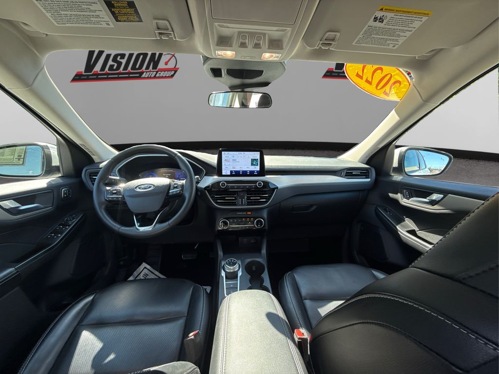 2022 Ford Escape SEL photo 23