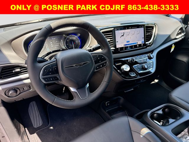 2026 Chrysler Voyager LX photo 21