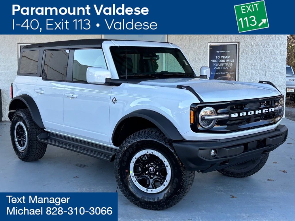 2025 Ford Bronco 4-Door Outer Banks's photo