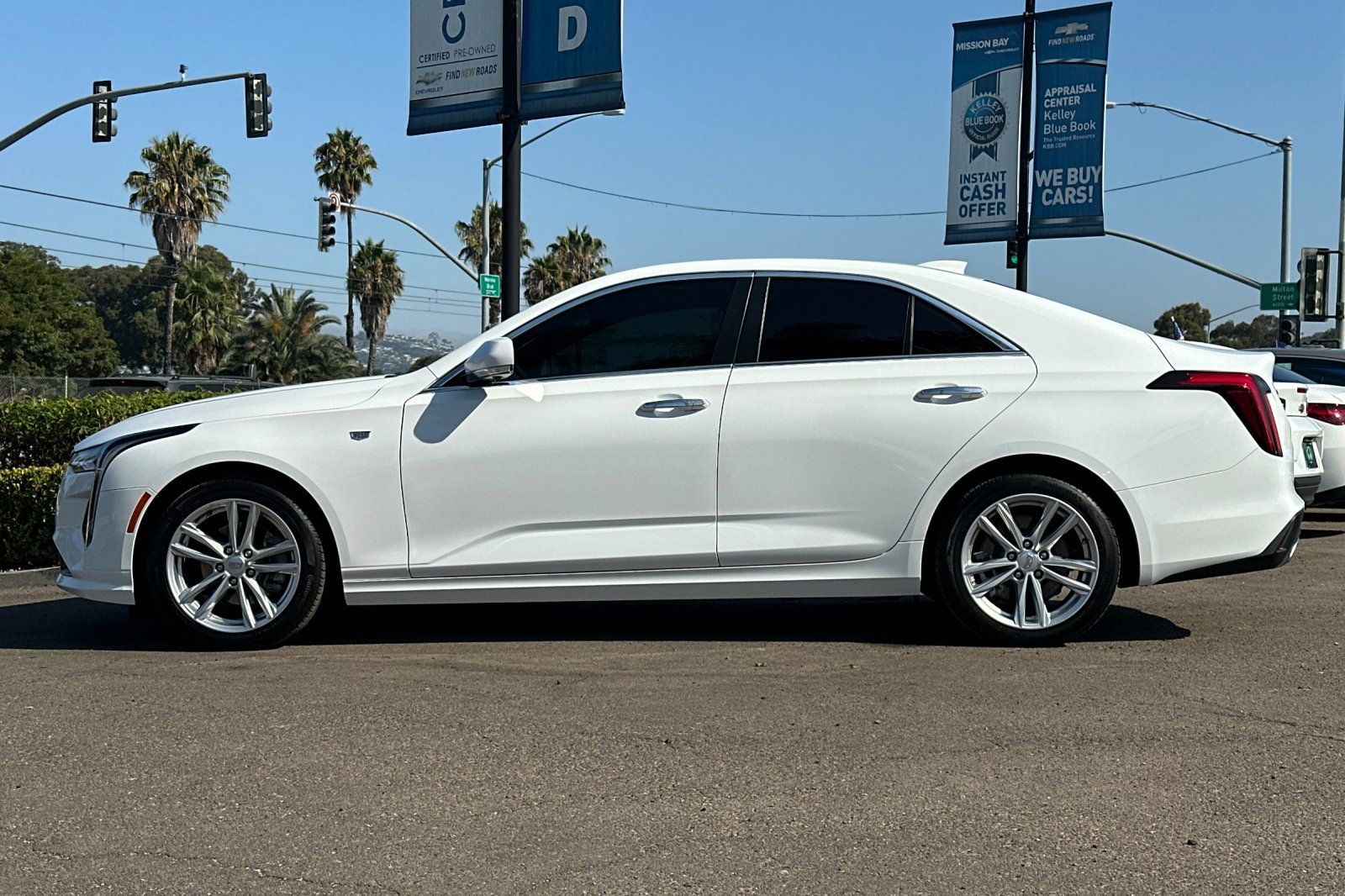 2024 Cadillac CT4 Luxury photo 7