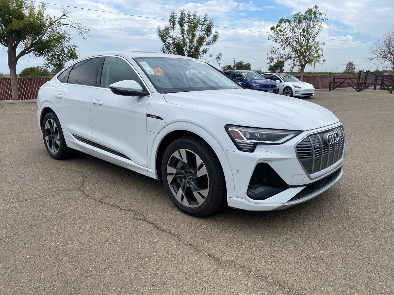 2022 Audi e-tron Sportback S line Premium Plus photo 3