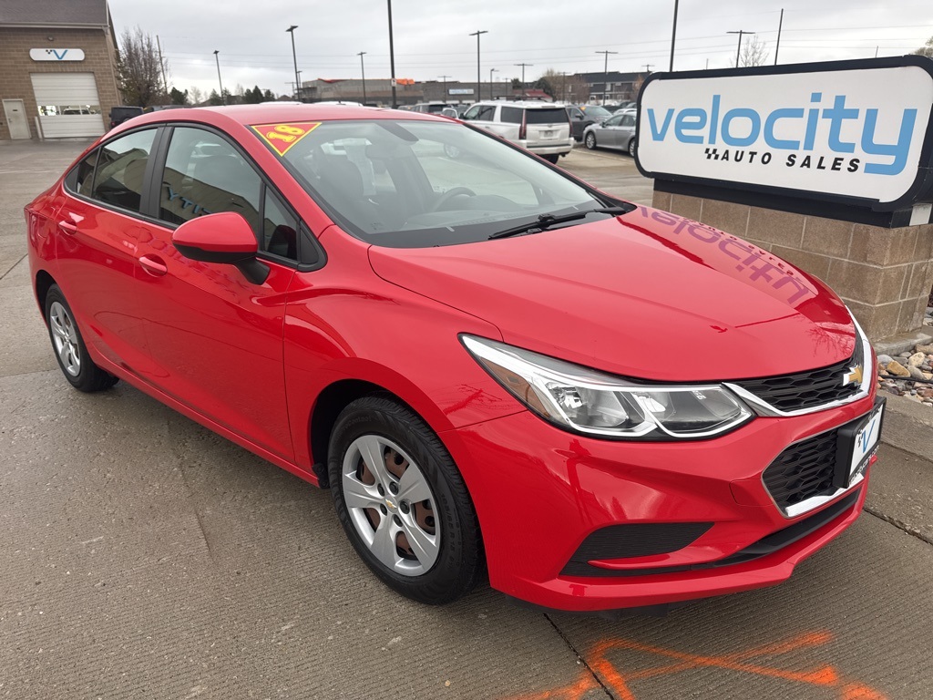 2018 Chevrolet Cruze LS's photo