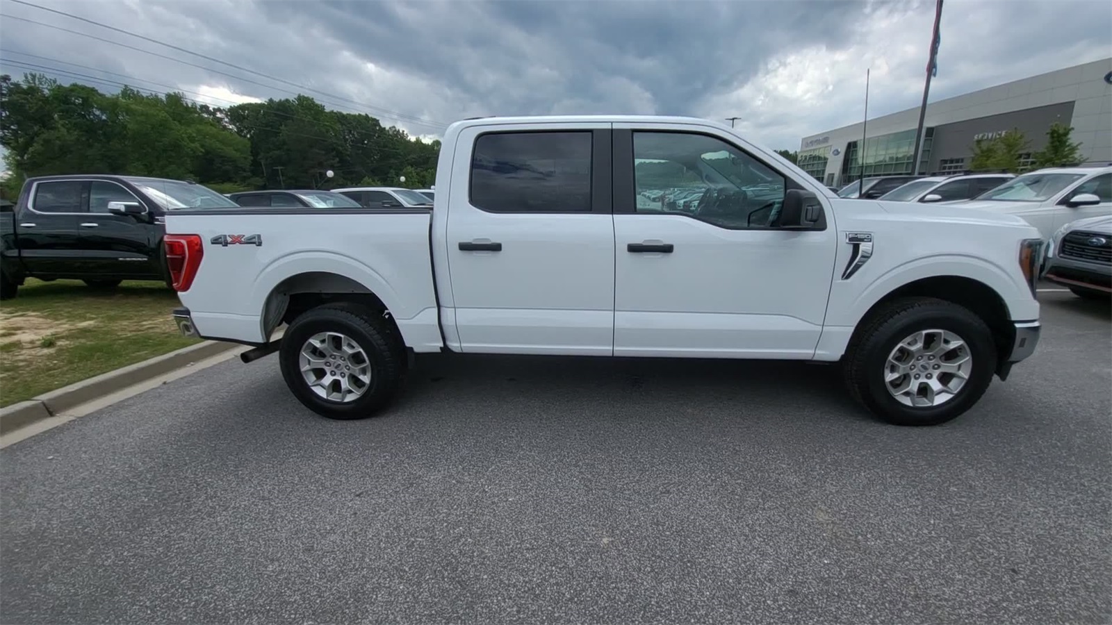 2023 Ford F-150 XLT photo 7