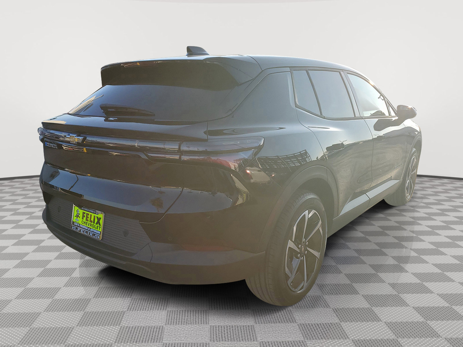 2026 Chevrolet Equinox EV 1LT photo 3