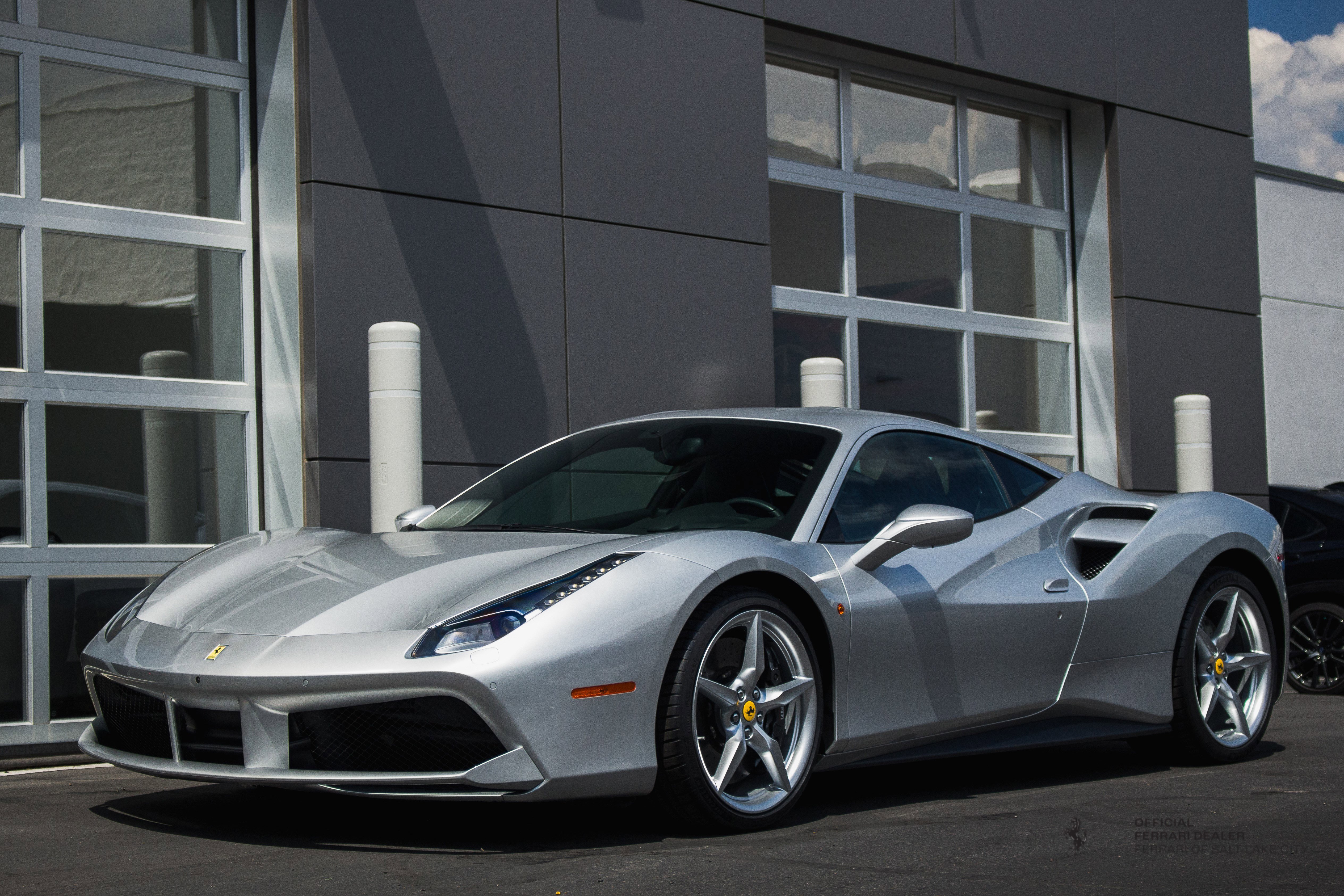2016 Ferrari 488 GTB Base