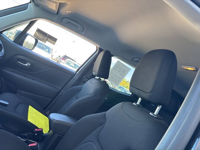 2022 Jeep Renegade Latitude photo 11