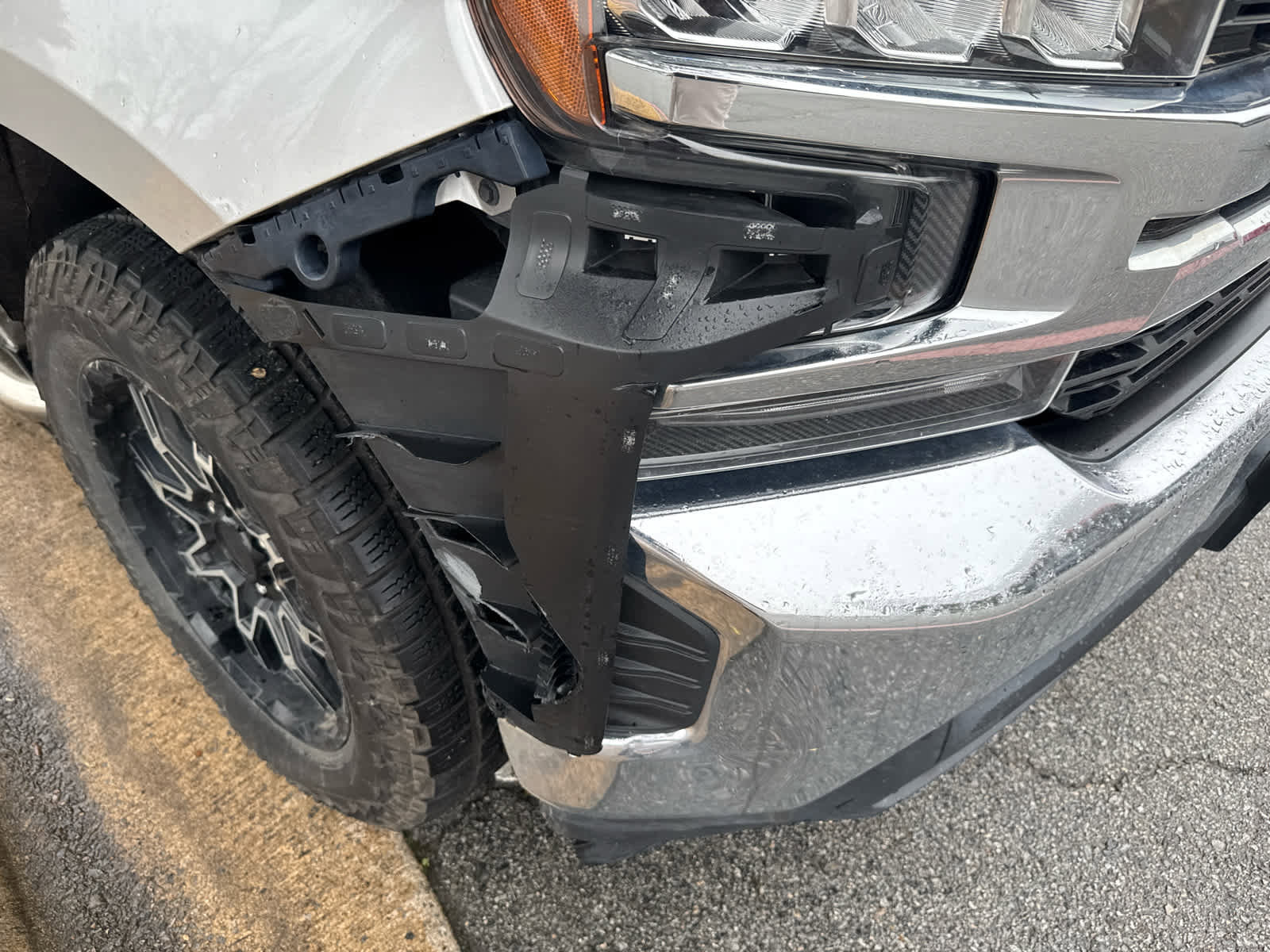 Used 2020 Chevrolet Silverado 1500 LT with VIN 3GCPWCED9LG258592 for sale in Little Rock