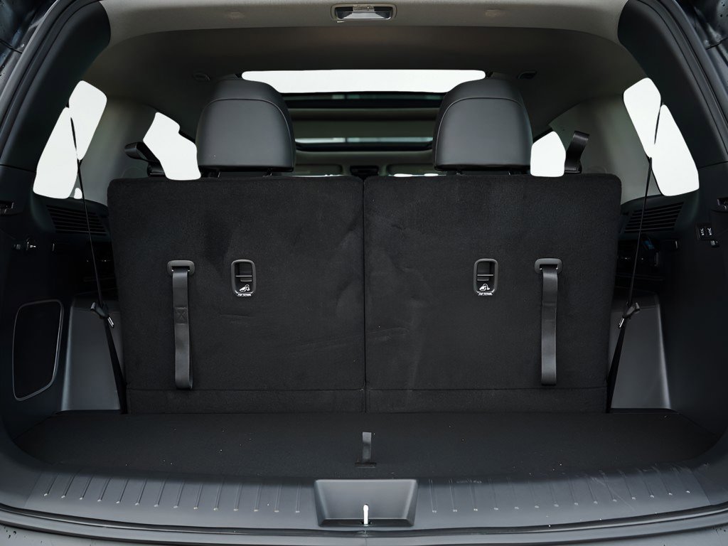 2026 Hyundai Santa Fe Limited photo 7