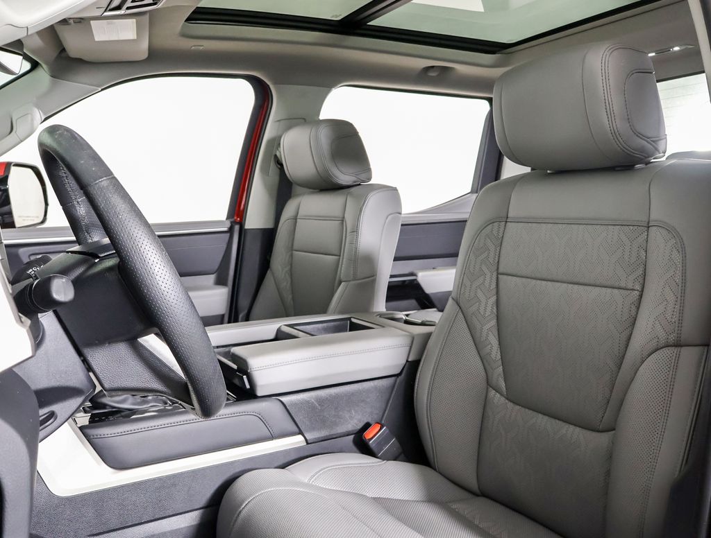 2023 Toyota Tundra Limited photo 7