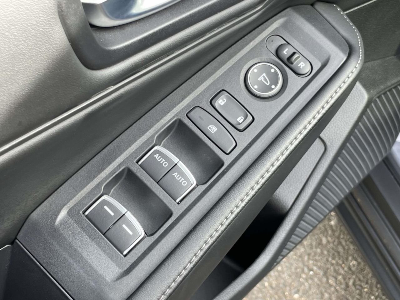 2023 Honda Accord Hybrid Sport photo 16