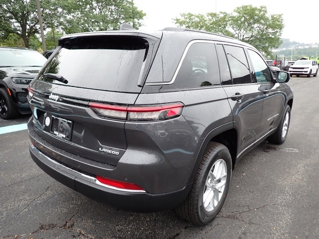 2025 Jeep Grand Cherokee Laredo X photo 5