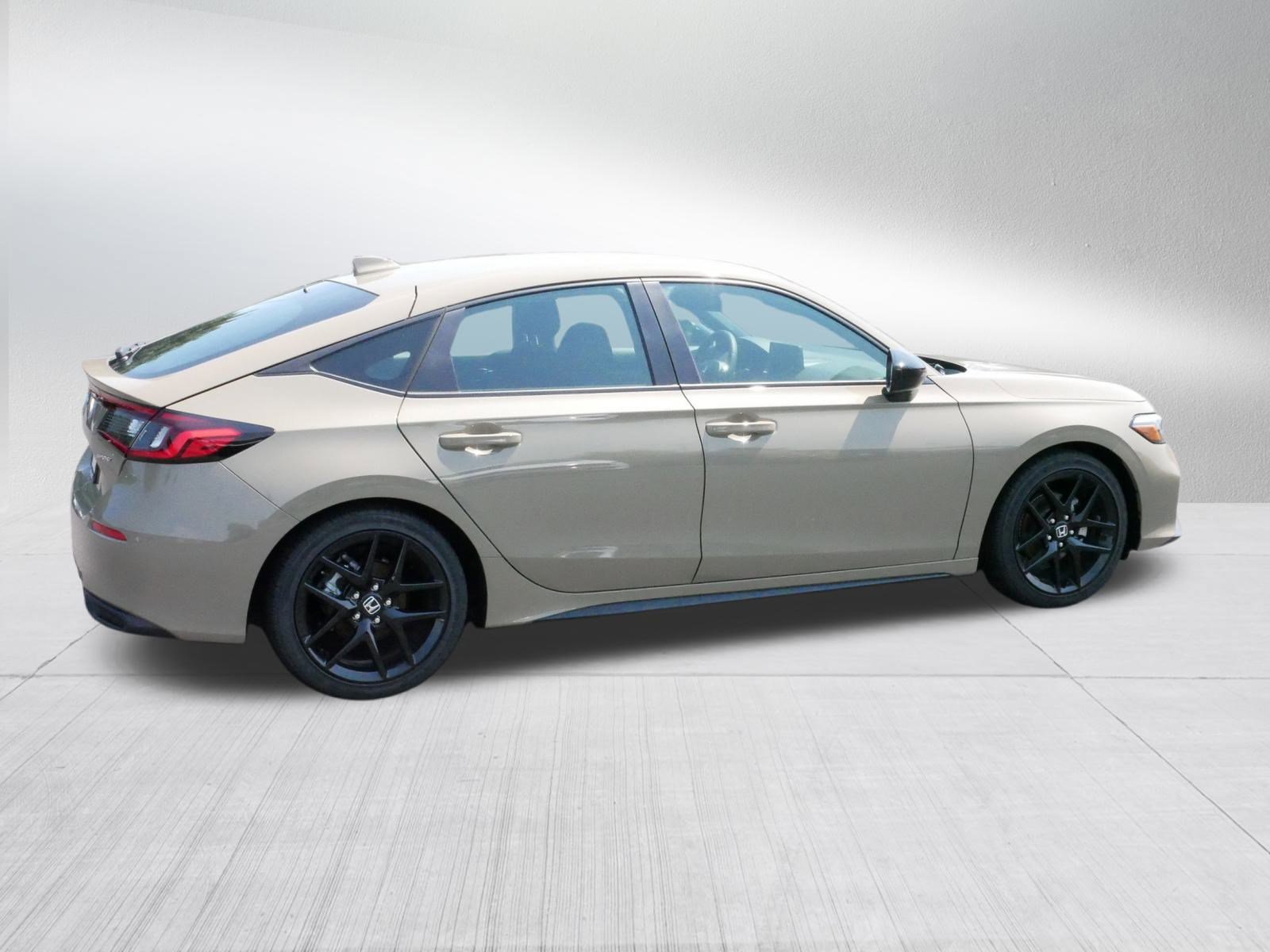 2025 Honda Civic Sport photo 7