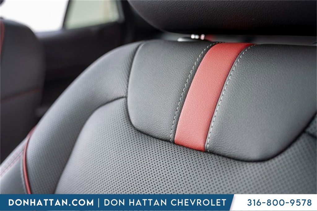 2025 Chevrolet Trax photo 14