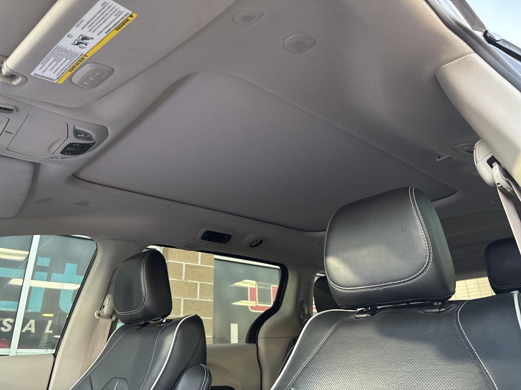 2022 Chrysler Pacifica Hybrid Limited photo 14