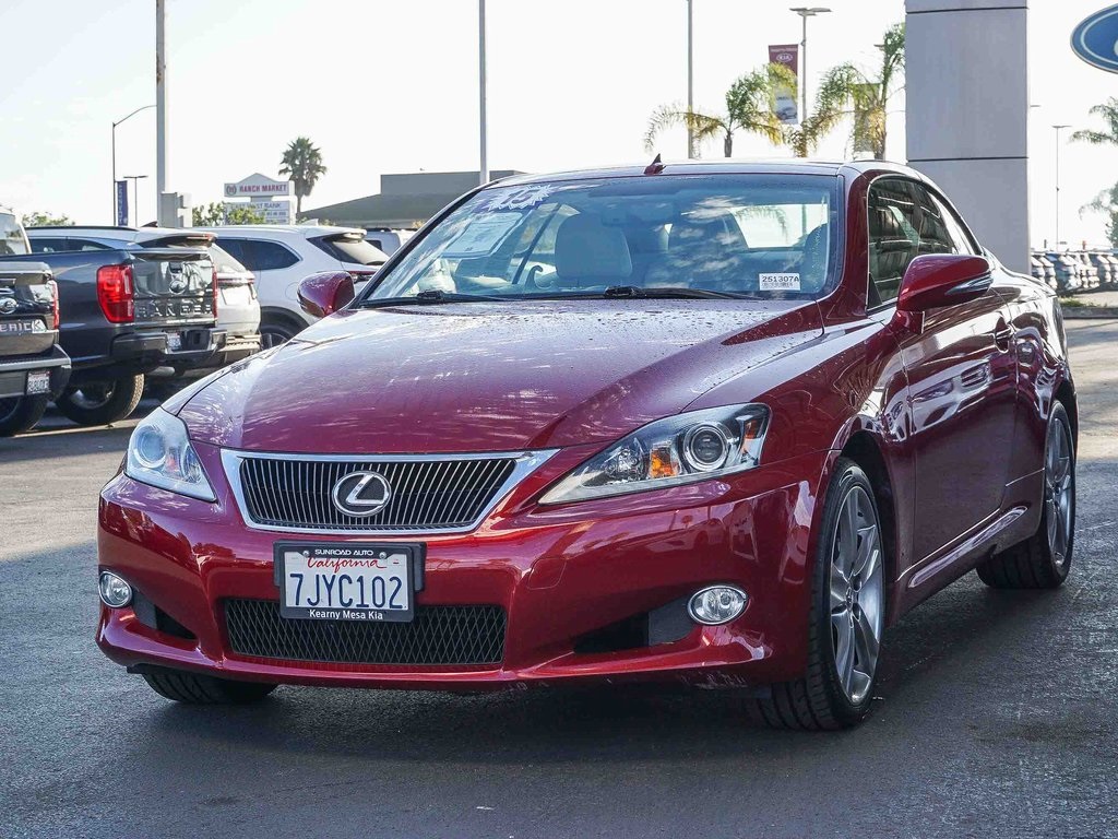 2015 Lexus IS 250 photo 3
