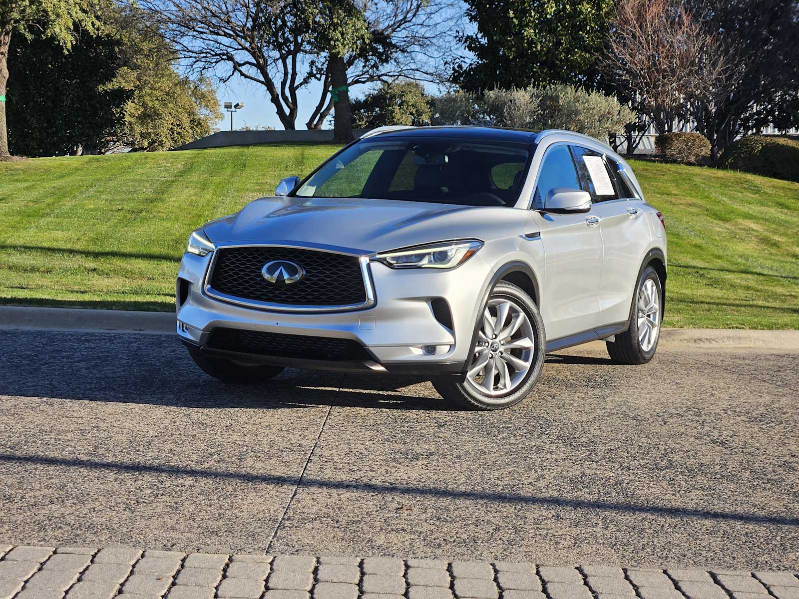 2021 INFINITI QX50 Luxe's photo