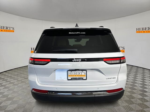 2025 Jeep Grand Cherokee Limited photo 4