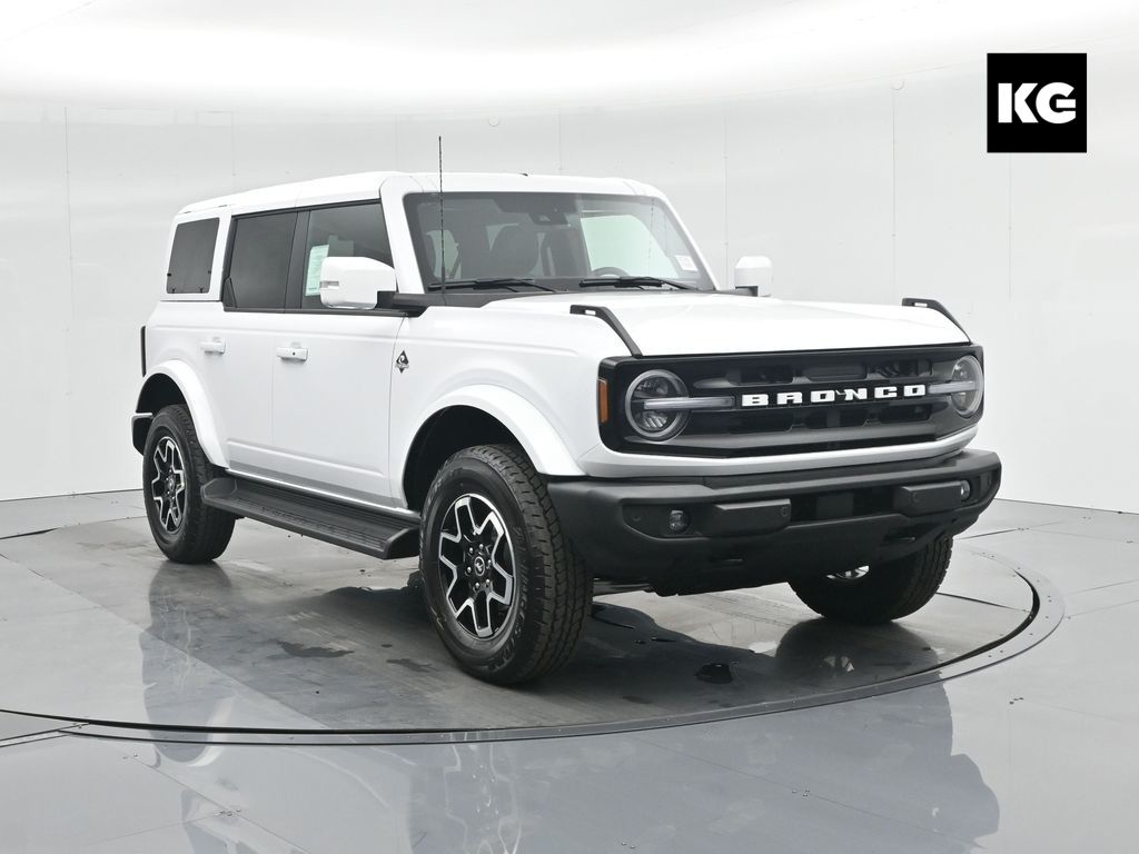 2025 Ford Bronco 4-Door Outer Banks's photo