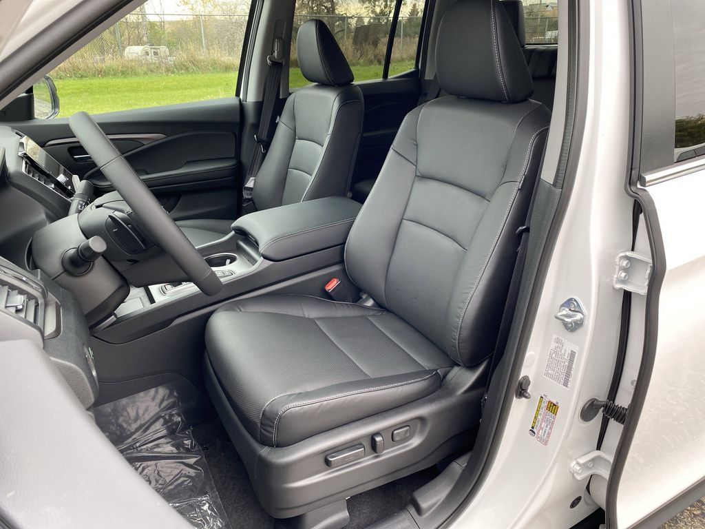 2026 Honda Ridgeline RTL photo 4