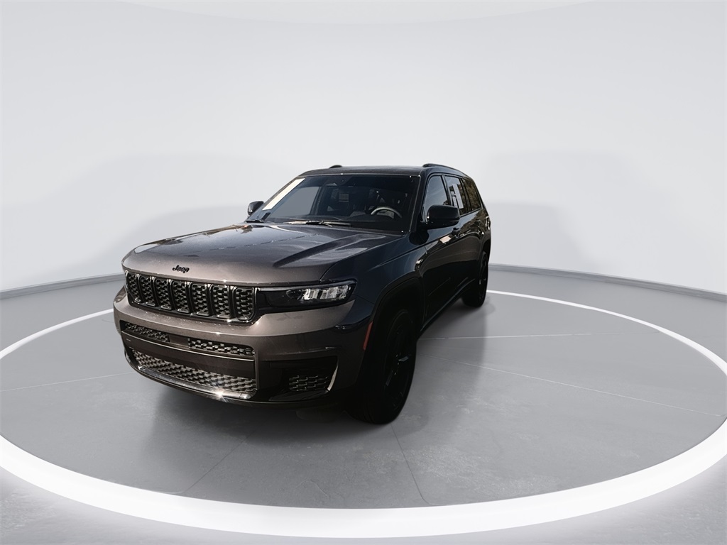 2025 Jeep Grand Cherokee L photo 2