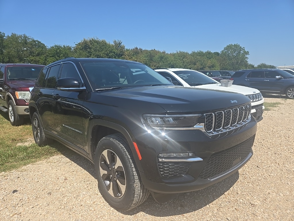 2022 Jeep Cherokee Limited 4xe photo 3
