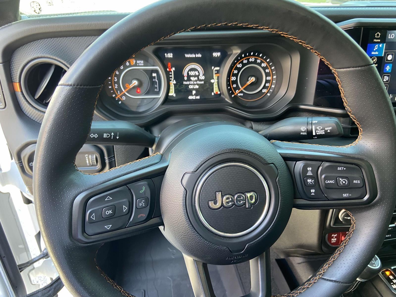 2024 Jeep Gladiator Mojave photo 10