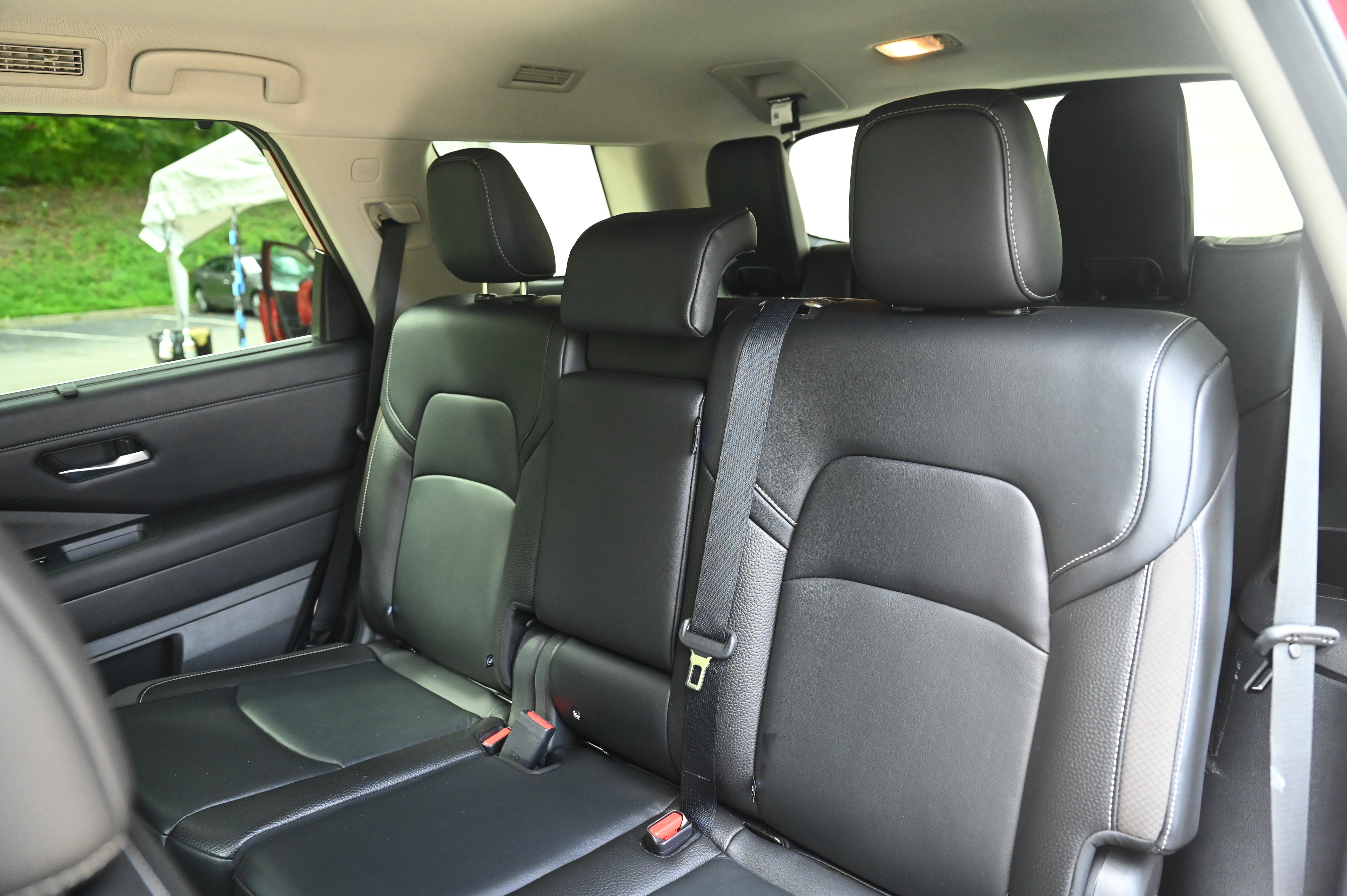 2022 Nissan Pathfinder SL photo 18