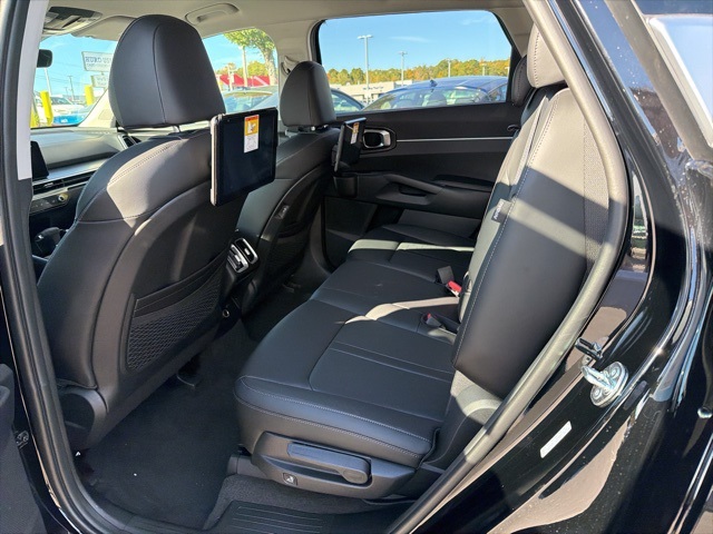 2026 Kia Sorento EX photo 4