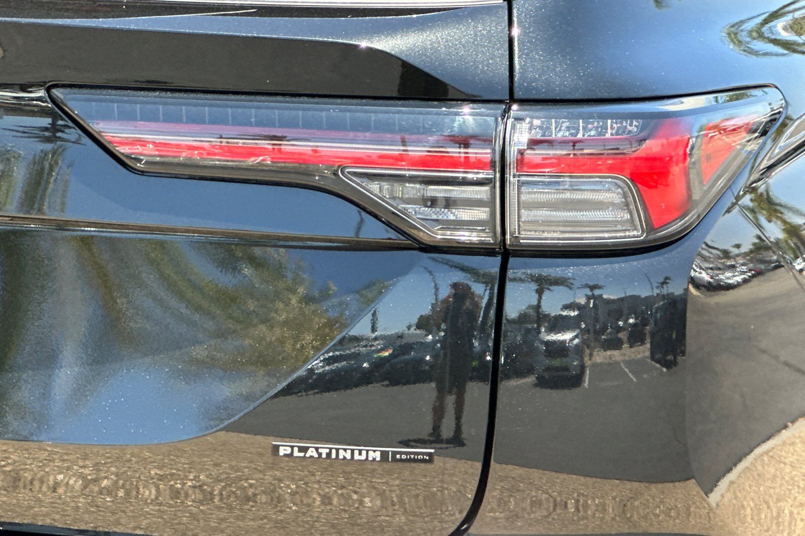 2025 Mitsubishi Outlander SEL photo 25