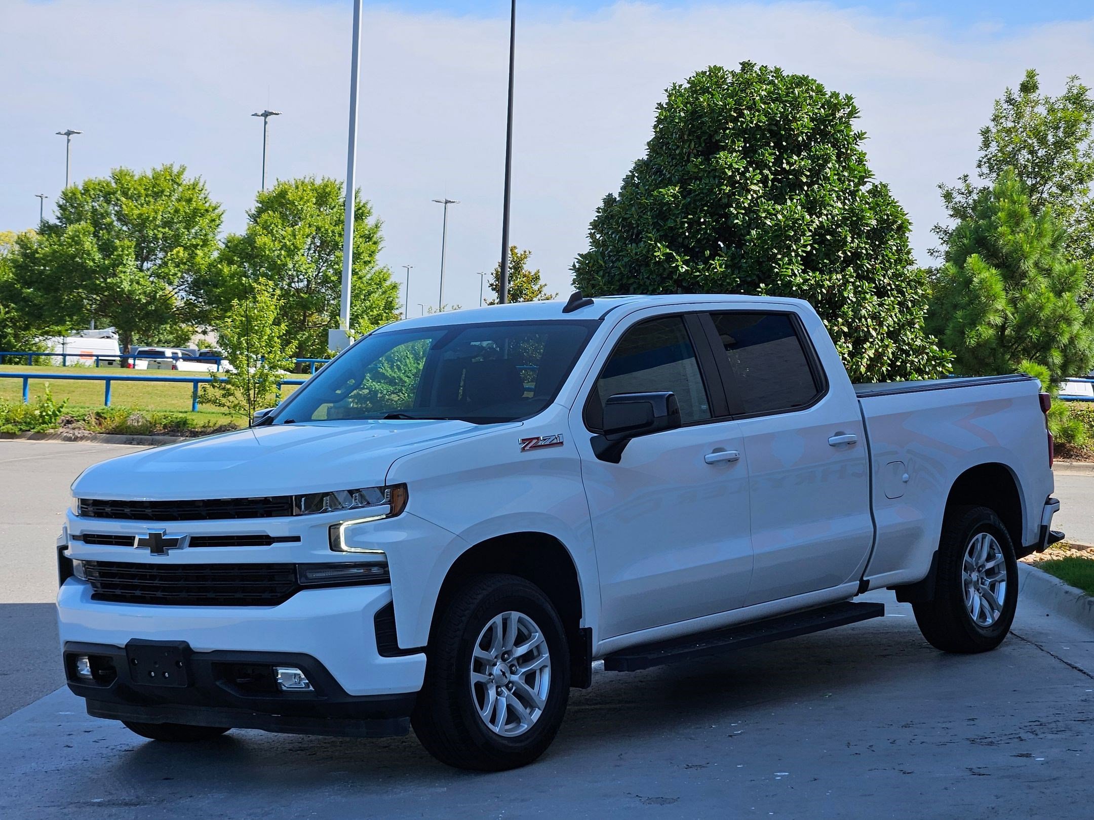 2021 Chevrolet Silverado 1500 RST photo 3