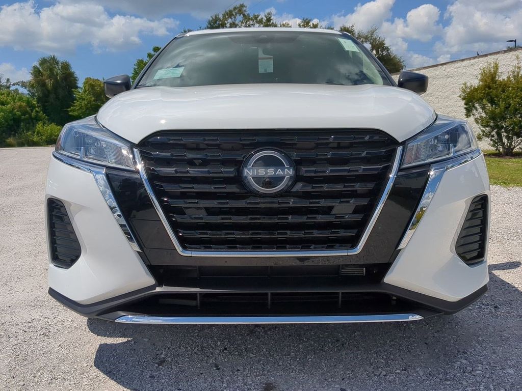 2025 Nissan Kicks Play S photo 4