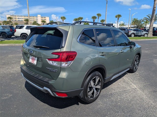 2021 Subaru Forester Touring photo 4