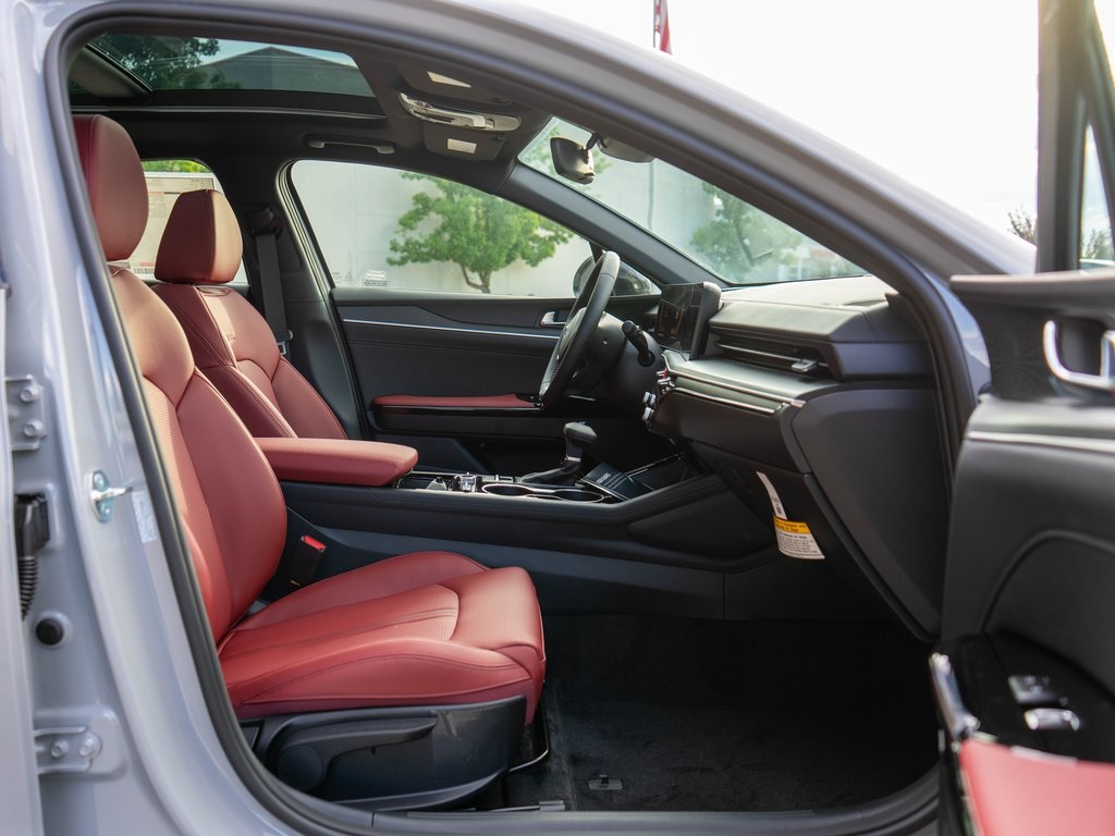 2026 Kia K5 GT-Line photo 10